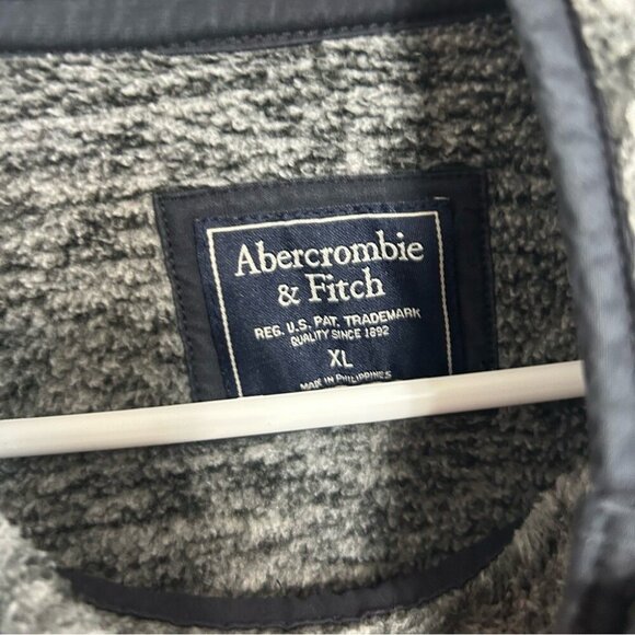 Abercrombie & Fitch Gray Fleece Pullover Snap Up Cozy Sweatshirt Women’s SIze XL - Picture 5 of 8
